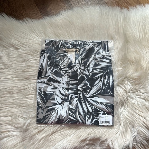 SER.O.YA Warren Button Down In Black Palm - Picture 4 of 5